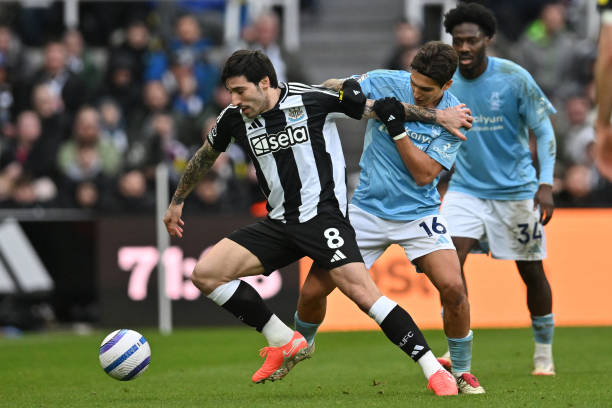 却吸引了大 却吸引了大