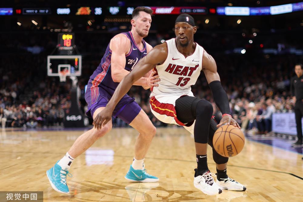 将球冷静地 将球冷静地